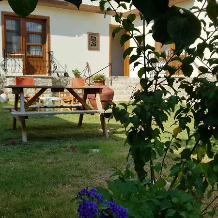 Sezgin Boutique Κουσάντασι